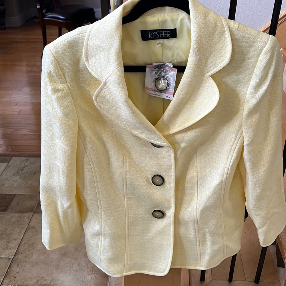 Kasper blazer, size 10, yellow‎ with tags